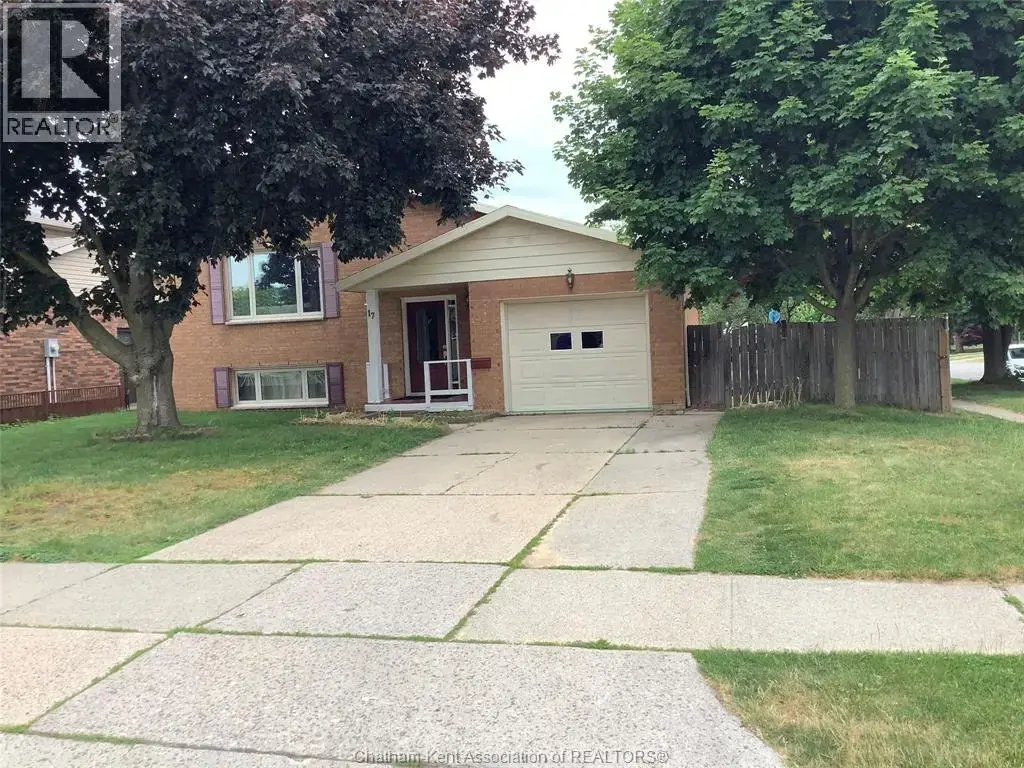 17 Country Lane, Chatham